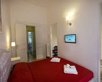 Oda ve Kahvaltı Orsini Reali 3*